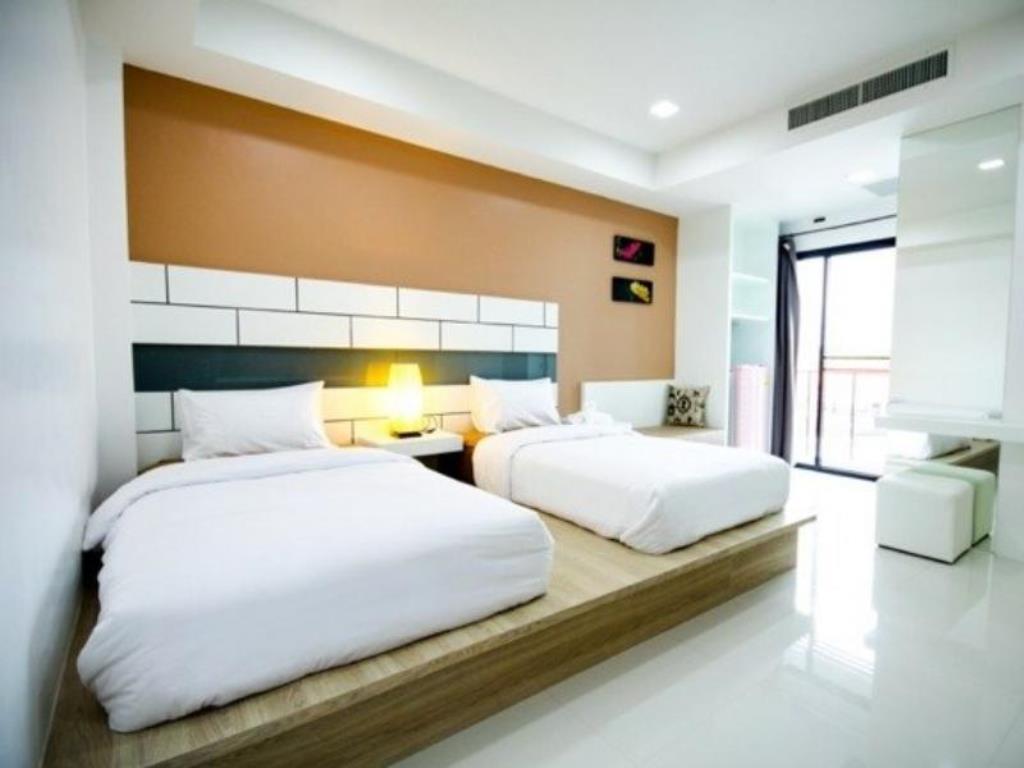 S5 Residence And Cafe Chalong Exterior photo