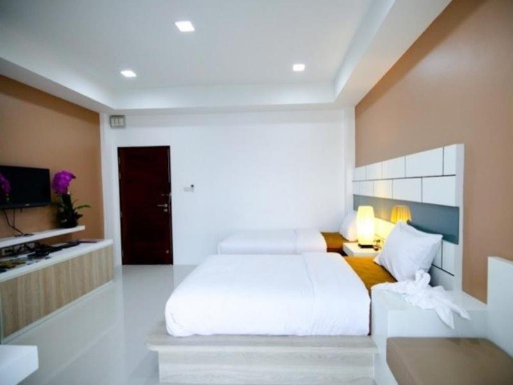 S5 Residence And Cafe Chalong Exterior photo